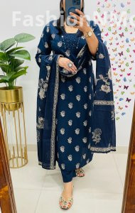 Elegant Mughal Block Kurti Set with Handcrafted Embroidery & Mulmul Dupatta