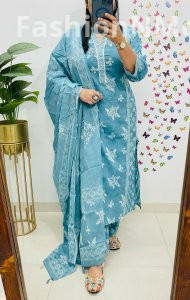 Designer Suvasa Pattern Kurti Set with Elegant Handwork & Mulmul Dupatta