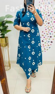 Famous Jaipuri Print A-Line Kurti Co-ord Set with Ankle-Length Pants