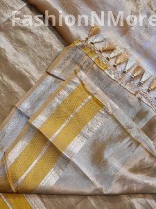 Exquisite Handwoven Pure Tissue Banarasi Saree with Zari Accents