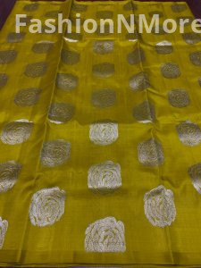Pure Handloom Borderless Venkatgiri Silk Saree