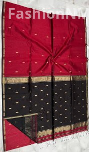 Pure Handloom Maheshwari Saree with V Buti & Small Border