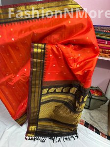 Contrast Kuttu Handloom Pure Silk Gadwal Saree